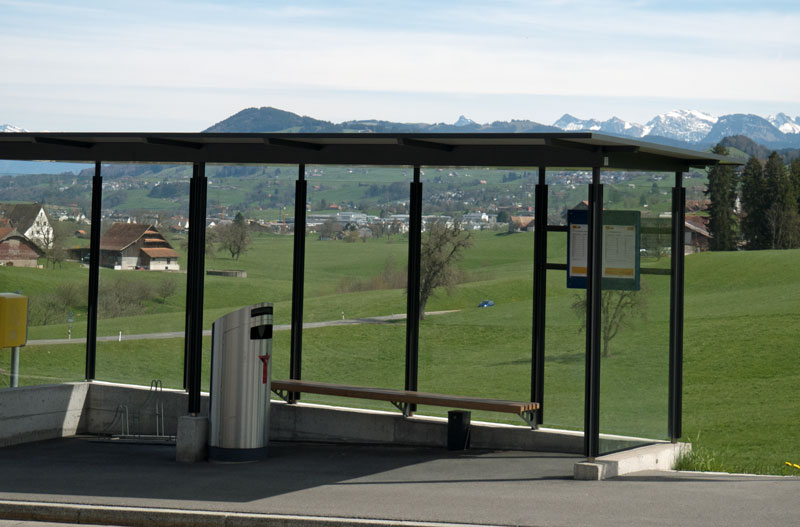 Bushaltestelle in Schönenberg